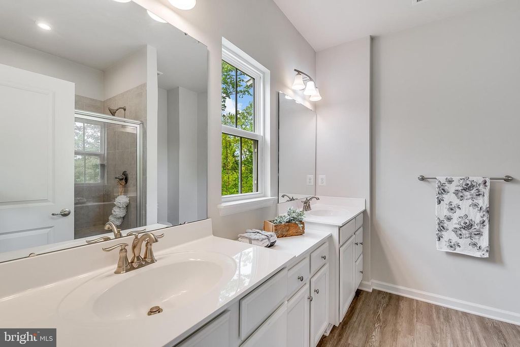 Image 26 of property listing at 564 KATHERINE AVE, Baltimore, MD 21221