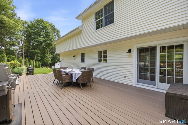 10 Sundance Road, New Milford, CT 06776