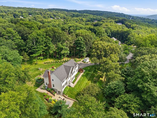 10 Sundance Road, New Milford, CT 06776