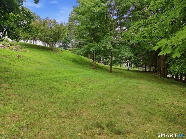 10 Sundance Road, New Milford, CT 06776