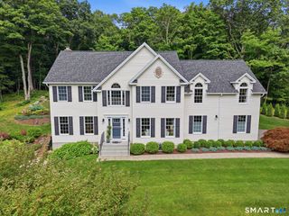 10 Sundance Road, New Milford, CT 06776