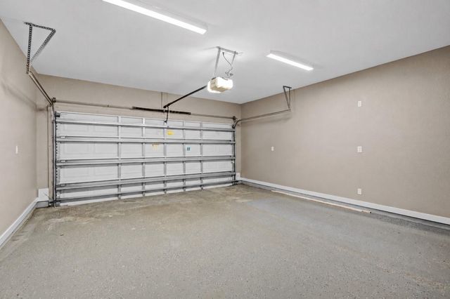 410 Winding Way Street, Lake Jackson, TX 77566