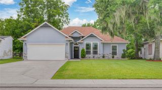 410 Winding Way Street, Lake Jackson, TX 77566