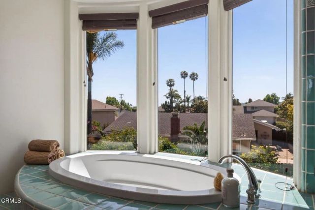 1602 Grace Court, Camarillo, CA 93010
