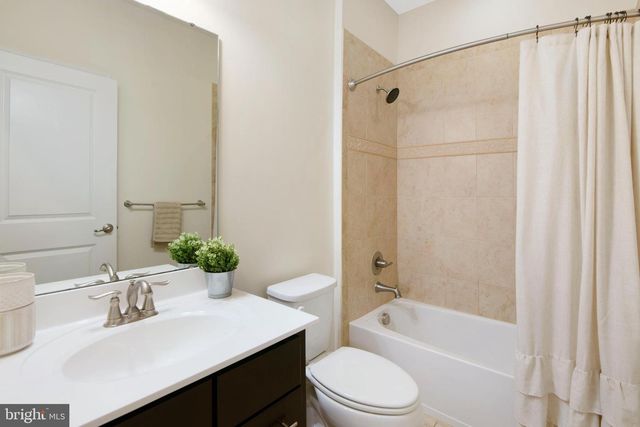 9152 LANDON HOUSE LN, Frederick, MD 21704