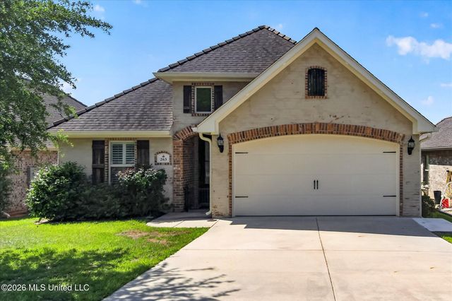 263 Country Club Circle, Diamondhead, MS 39525