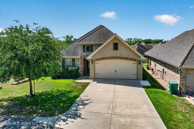 263 Country Club Circle, Diamondhead, MS 39525