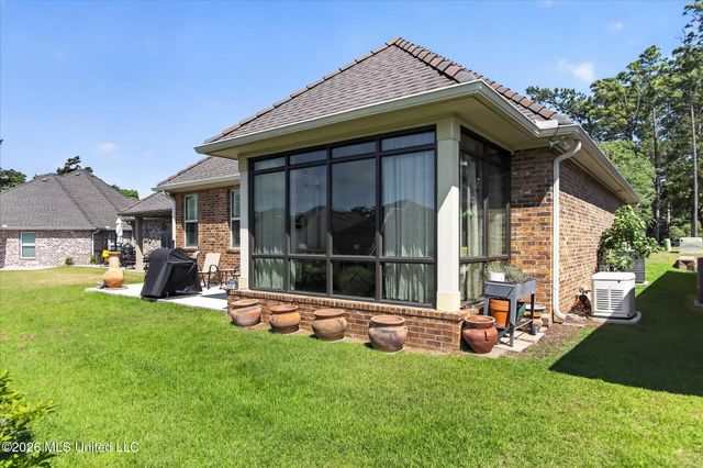 263 Country Club Circle, Diamondhead, MS 39525