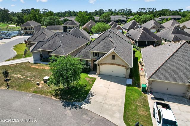 263 Country Club Circle, Diamondhead, MS 39525