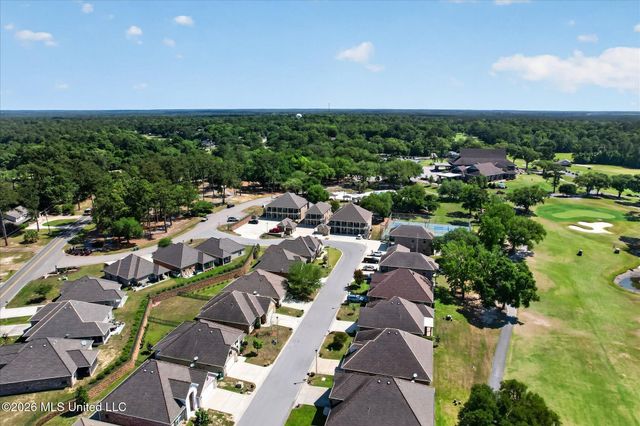 263 Country Club Circle, Diamondhead, MS 39525