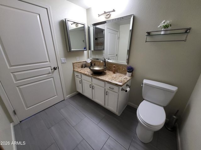 15221 N CLUBGATE Drive 1128, Scottsdale, AZ 85254