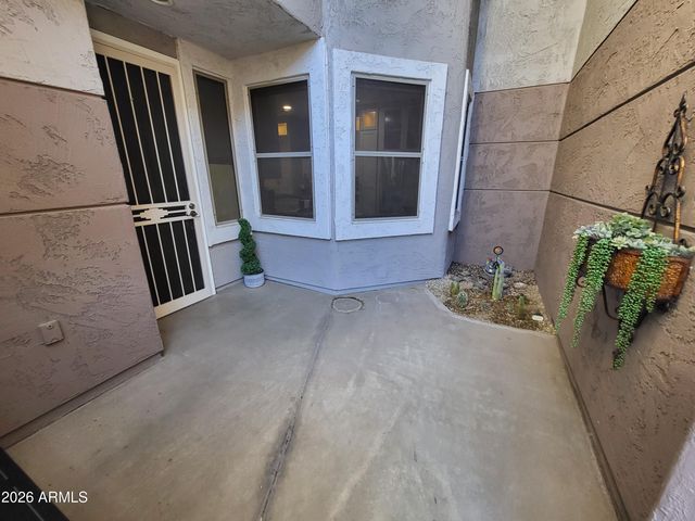 15221 N CLUBGATE Drive 1128, Scottsdale, AZ 85254