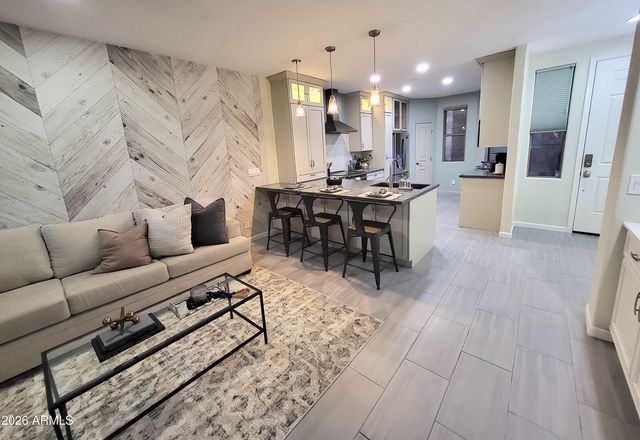 15221 N CLUBGATE Drive 1128, Scottsdale, AZ 85254