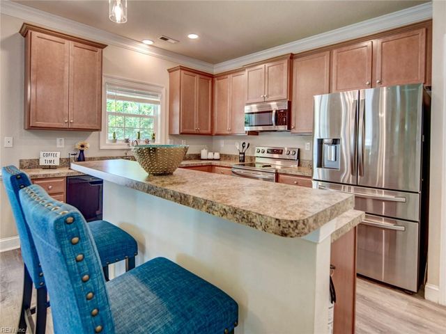 1016 Carissa CT, Virginia Beach, VA 23451