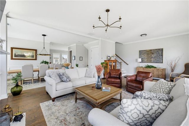 581 S Club Drive, Woodstock, GA 30188