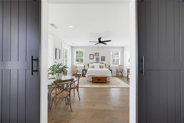 581 S Club Drive, Woodstock, GA 30188