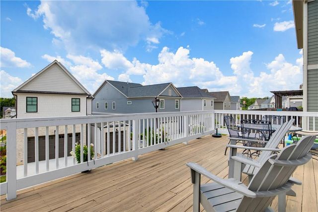 581 S Club Drive, Woodstock, GA 30188