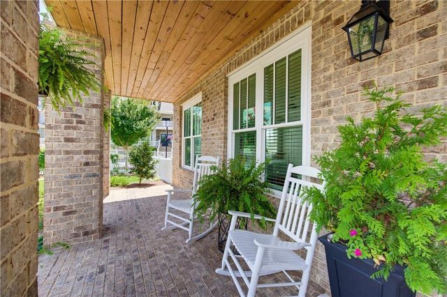 581 S Club Drive, Woodstock, GA 30188