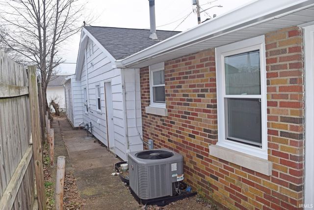 2601 N Heidelbach Avenue, Evansville, IN 47711