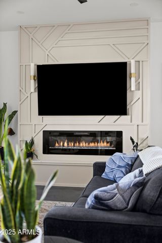 1211 E HAYWARD Avenue, Phoenix, AZ 85020