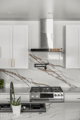 1211 E HAYWARD Avenue, Phoenix, AZ 85020