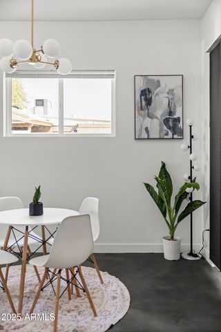 1211 E HAYWARD Avenue, Phoenix, AZ 85020