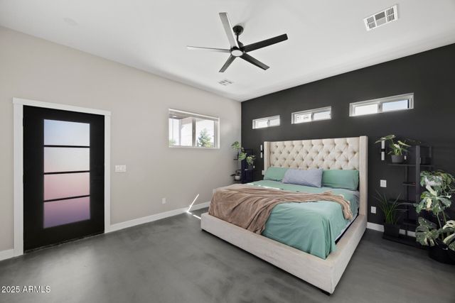 1211 E HAYWARD Avenue, Phoenix, AZ 85020