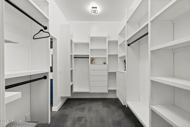 1211 E HAYWARD Avenue, Phoenix, AZ 85020