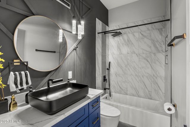 1211 E HAYWARD Avenue, Phoenix, AZ 85020