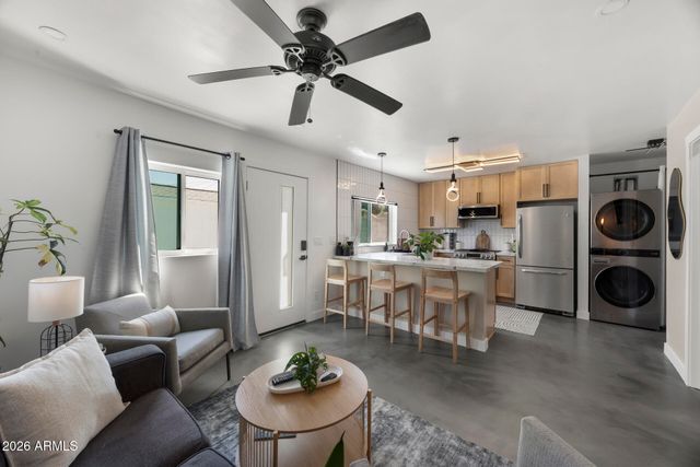 1211 E HAYWARD Avenue, Phoenix, AZ 85020