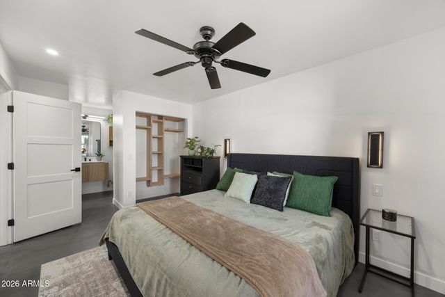 1211 E HAYWARD Avenue, Phoenix, AZ 85020