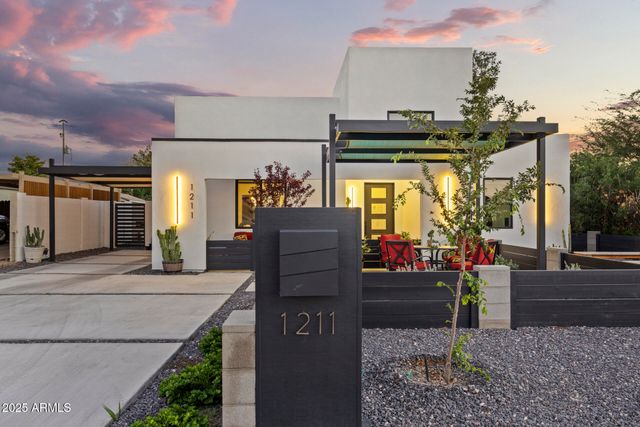 1211 E HAYWARD Avenue, Phoenix, AZ 85020