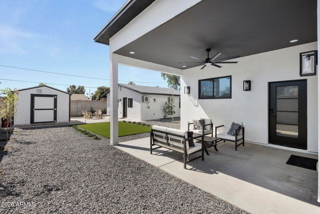 1211 E HAYWARD Avenue, Phoenix, AZ 85020