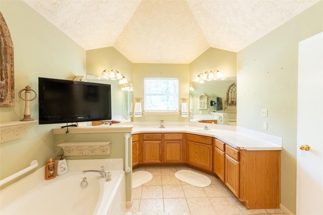 4204 Fm 2518 Road, Cleveland, TX 77327
