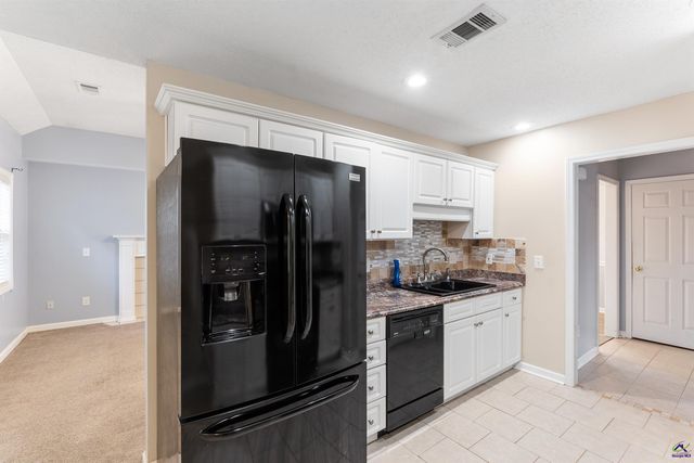 105 Eagles Ridge Court, Perry, GA 31063