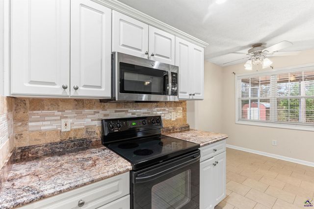 105 Eagles Ridge Court, Perry, GA 31063