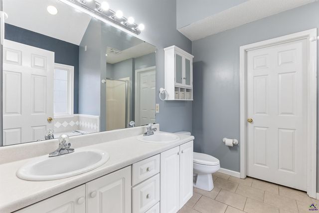 105 Eagles Ridge Court, Perry, GA 31063