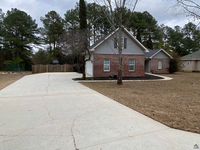 105 Eagles Ridge Court, Perry, GA 31063