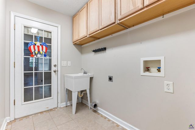 105 Eagles Ridge Court, Perry, GA 31063