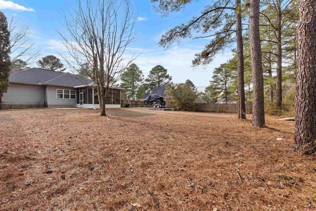 105 Eagles Ridge Court, Perry, GA 31063
