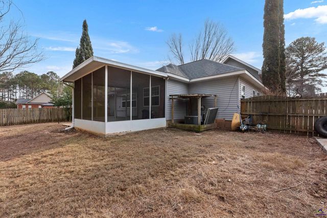 105 Eagles Ridge Court, Perry, GA 31063