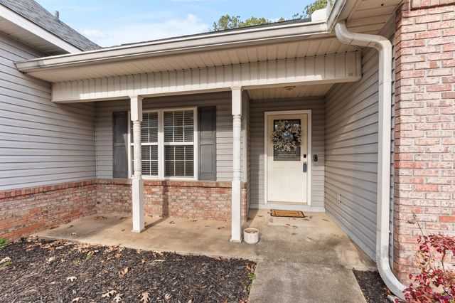 105 Eagles Ridge Court, Perry, GA 31063