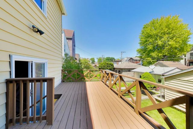 3427 S Emerald Avenue 1, Chicago, IL 60616