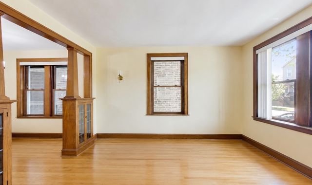 3427 S Emerald Avenue 1, Chicago, IL 60616