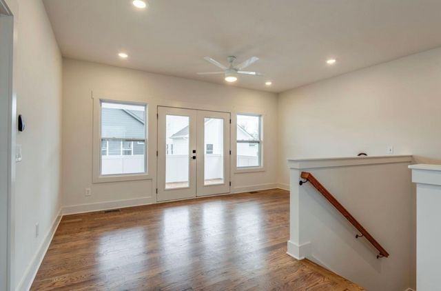2215B 24th Ave, N, Nashville, TN 37208