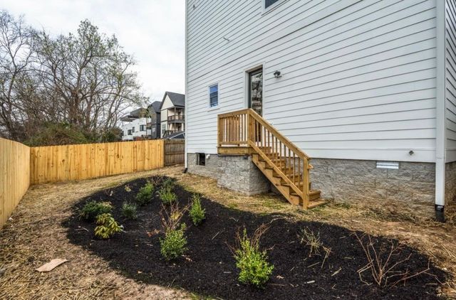 2215B 24th Ave, N, Nashville, TN 37208