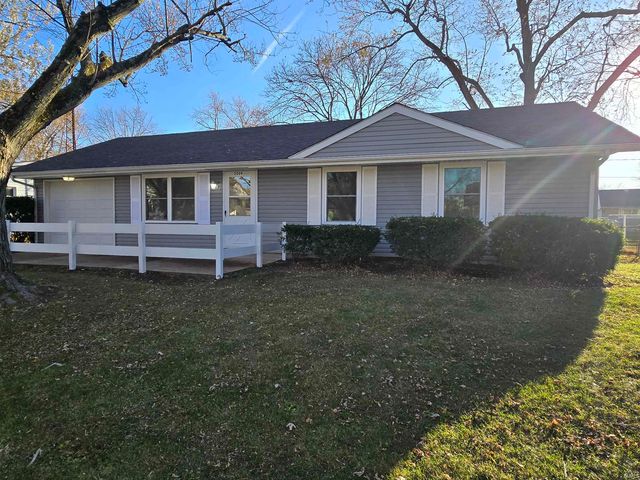 2209 W Concord Road, Muncie, IN 47304
