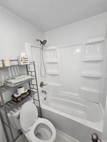 2209 W Concord Road, Muncie, IN 47304