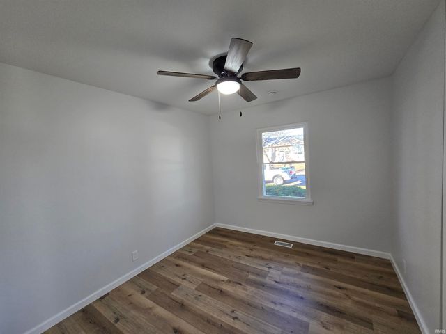 2209 W Concord Road, Muncie, IN 47304