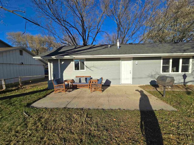 2209 W Concord Road, Muncie, IN 47304